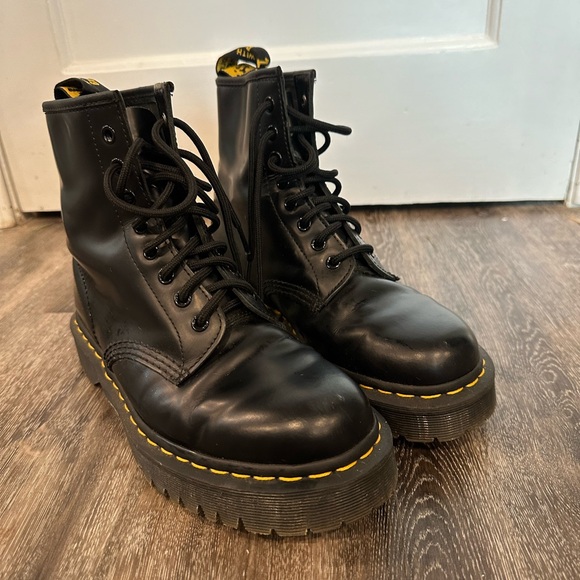 Dr. Martens Shoes - Dr Martens 1460 Women’s Smooth Leather Boots